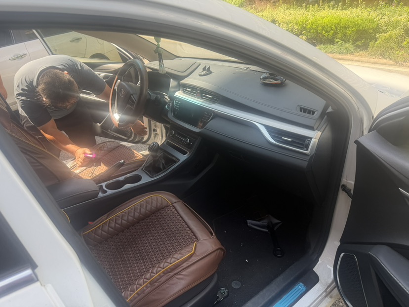 GEELY Emgrand 2018 car image #6