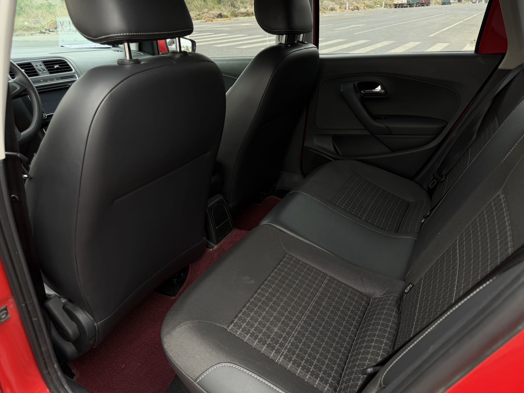 Volkswagen Polo 2015 imagem de carro #6