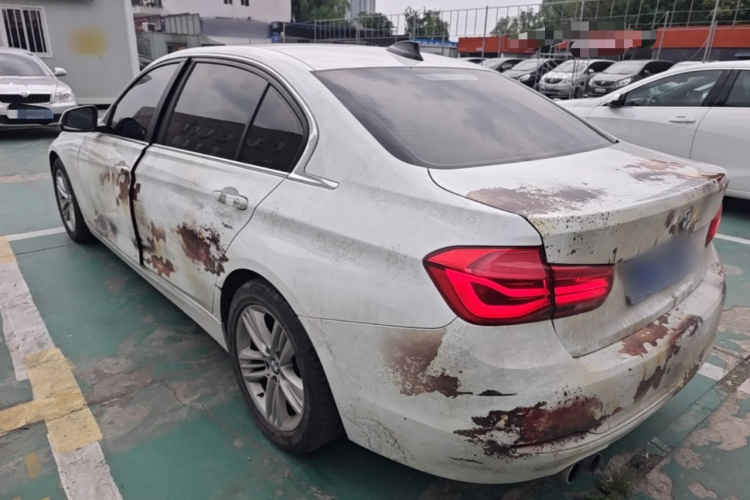 BMW 3 Series 2017 #5 BMW 3 Series 2017 car image #5