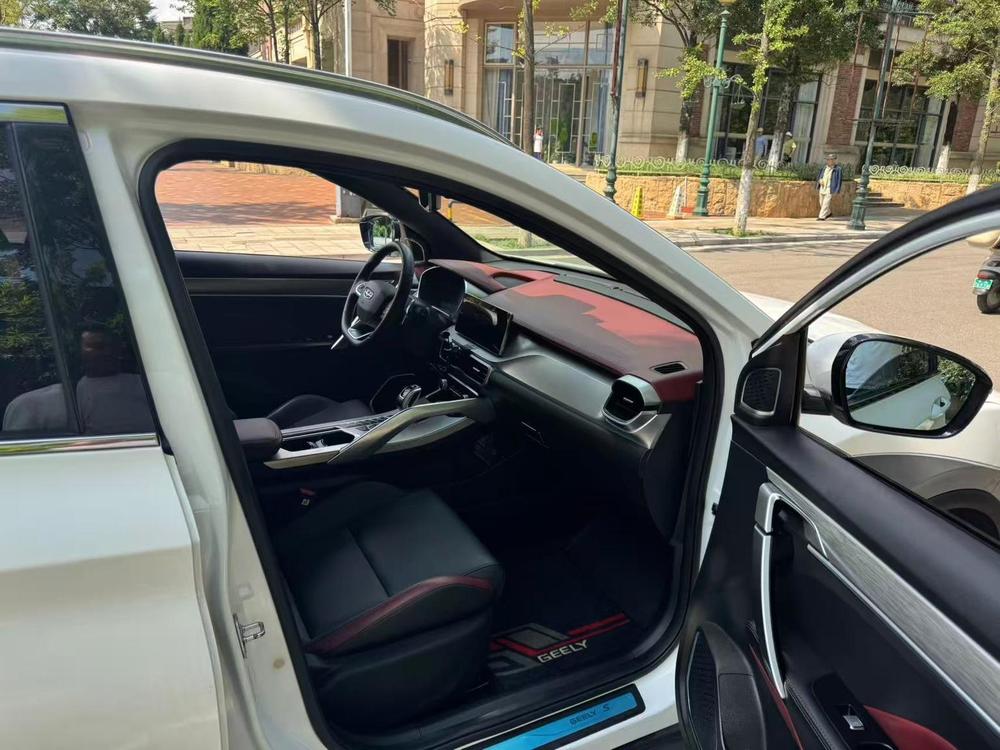 GEELY Coolray 2018 car image #10