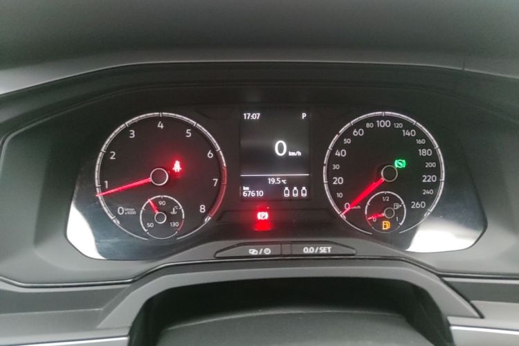Volkswagen Polo 2021 car image #16