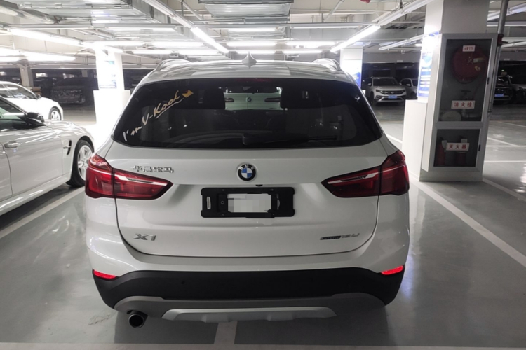 BMW X1 2018 #6 BMW X1 2018 car image #6