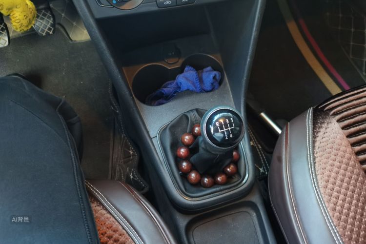 Volkswagen Polo 2016 car image #16