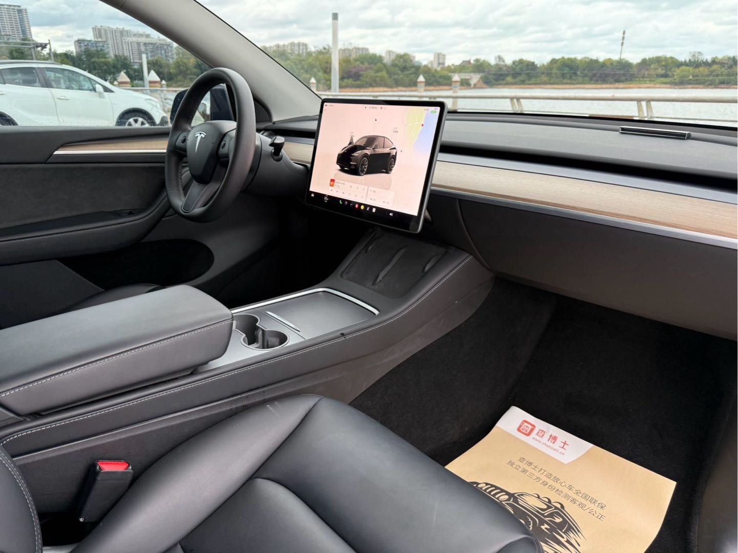 Tesla Model Y 2022 #9 Tesla Model Y 2022 car image #9
