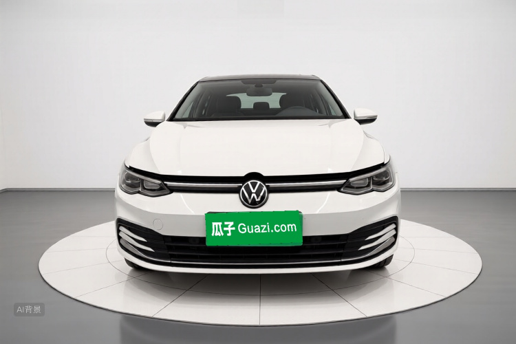Volkswagen Golf 2021 car image #3