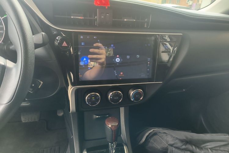 Toyota Corolla 2018 #13 Toyota Corolla 2018 car image #13