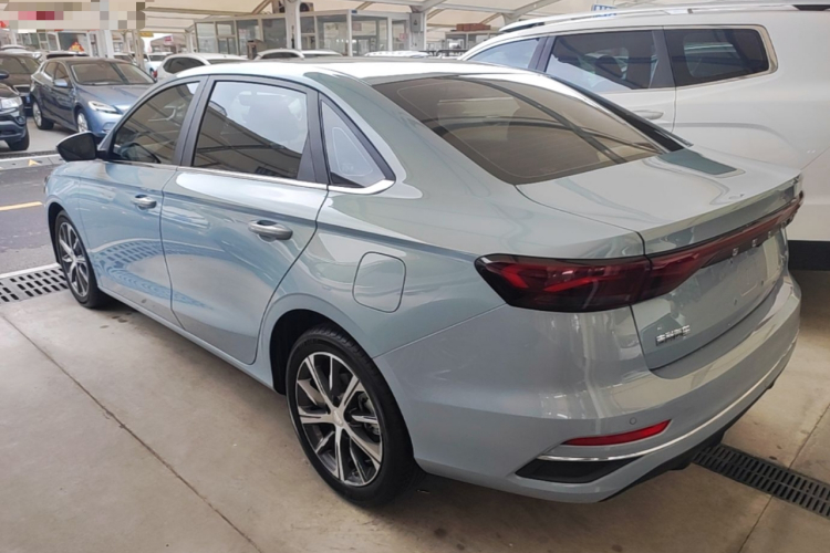 GEELY Emgrand 2023 car image #5