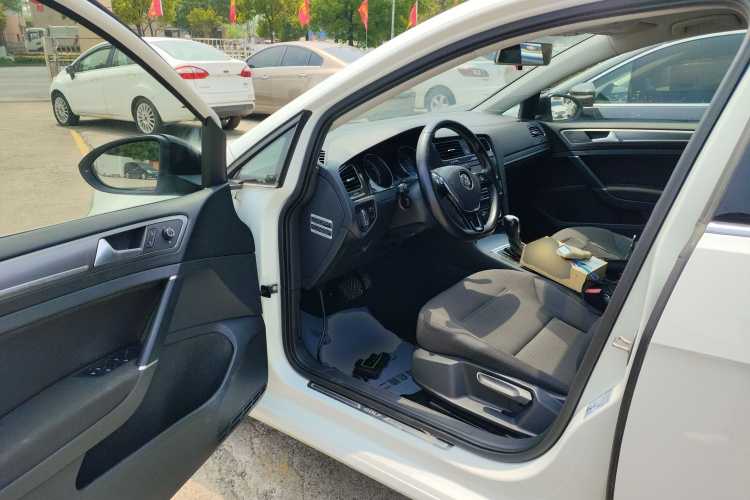 Volkswagen Golf 2017 immagine di auto #16