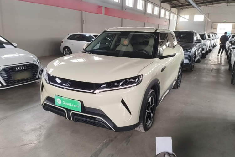 BYD YuanUP 2024 #2 BYD YuanUP 2024 car image #2