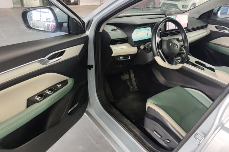 GEELY Emgrand L HiP 2022 car image #12