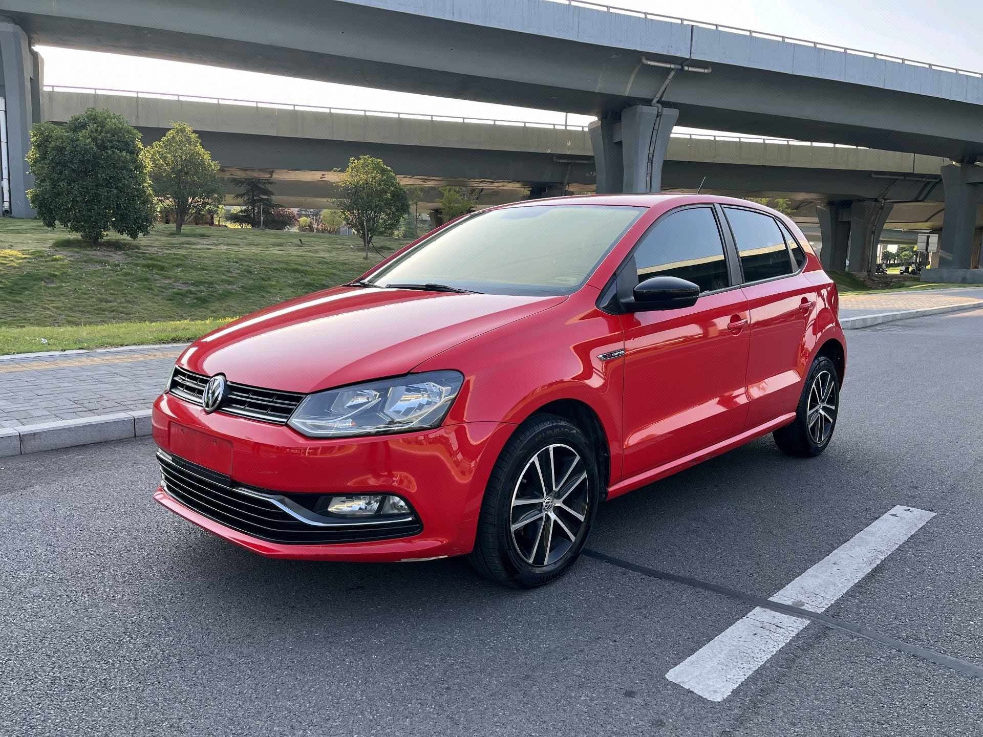 Volkswagen Polo 2016 car image 