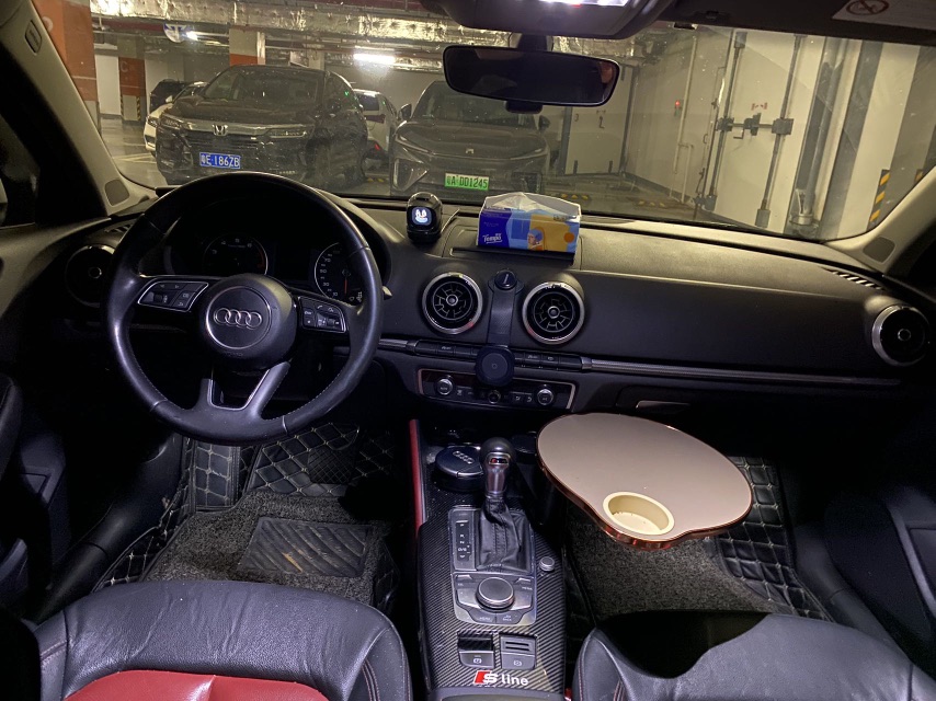 Audi A3 2018 immagine di auto #5