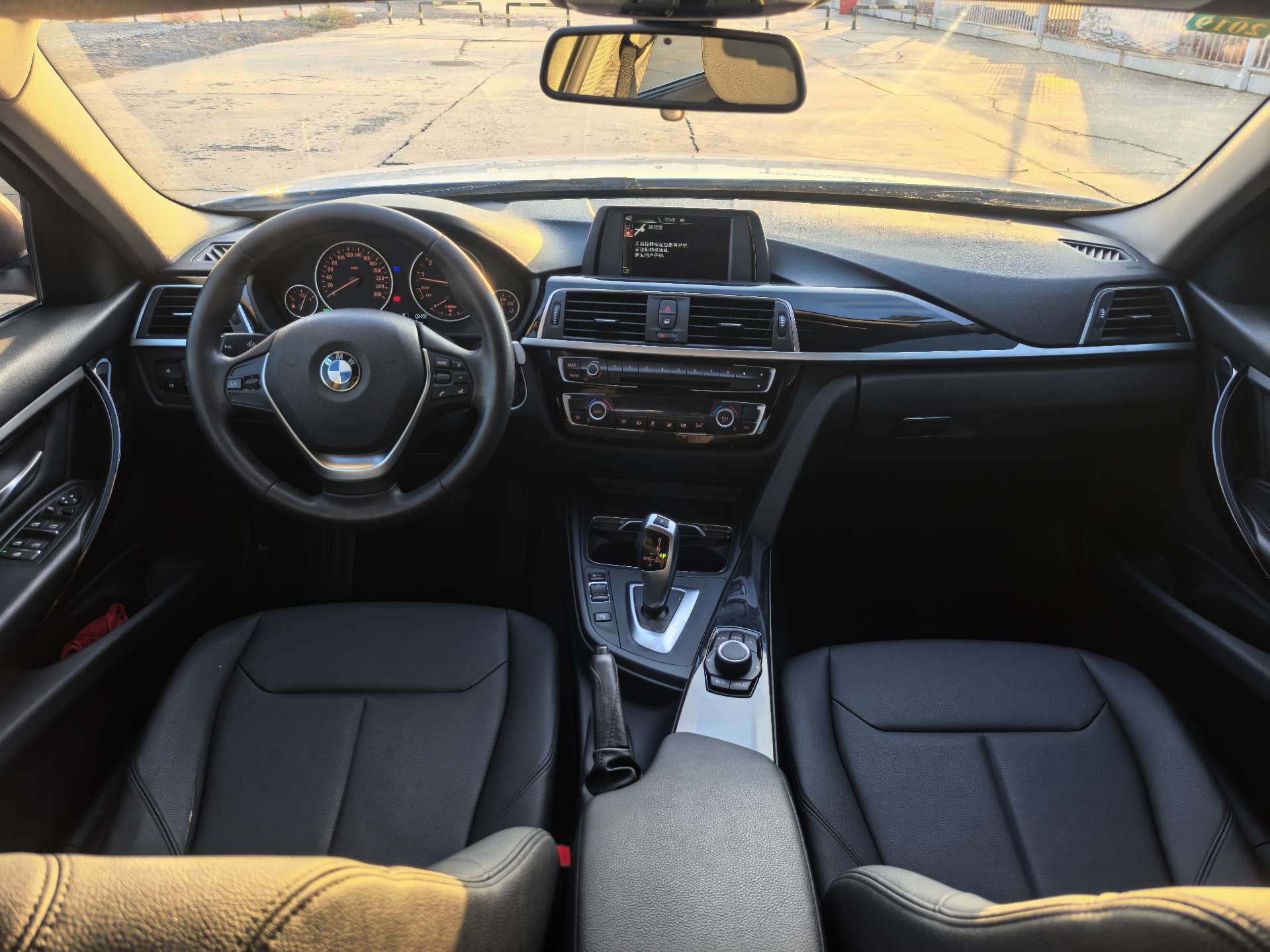 BMW 3 Series 2017 #13 BMW 3 Series 2017 car image #13
