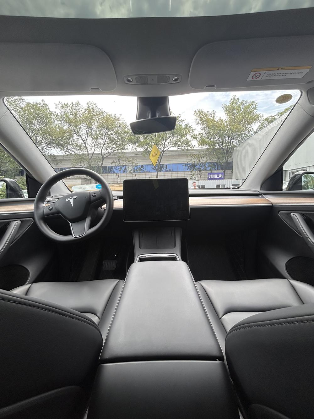Tesla Model Y 2022 #9 Tesla Model Y 2022 car image #9
