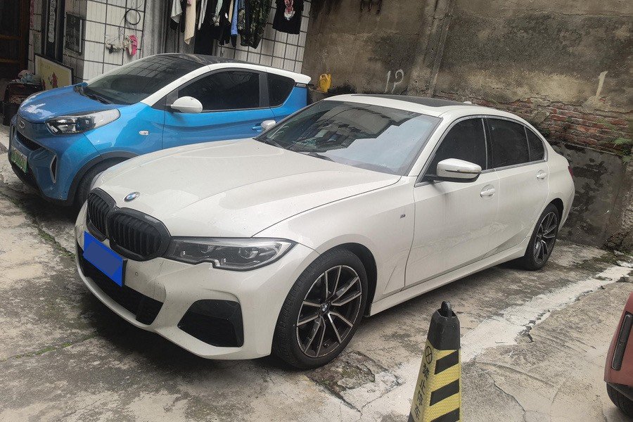 BMW 3 Series 2022 car image 