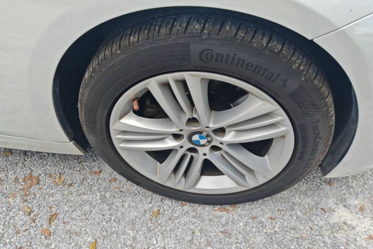BMW 3 Series 2017 #9 BMW 3 Series 2017 car image #9