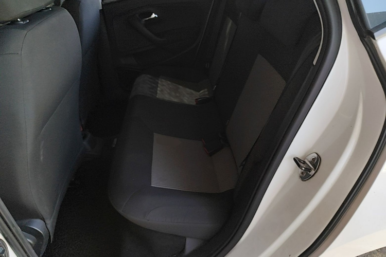 Volkswagen Polo 2018 #19 Volkswagen Polo 2018 car image #19