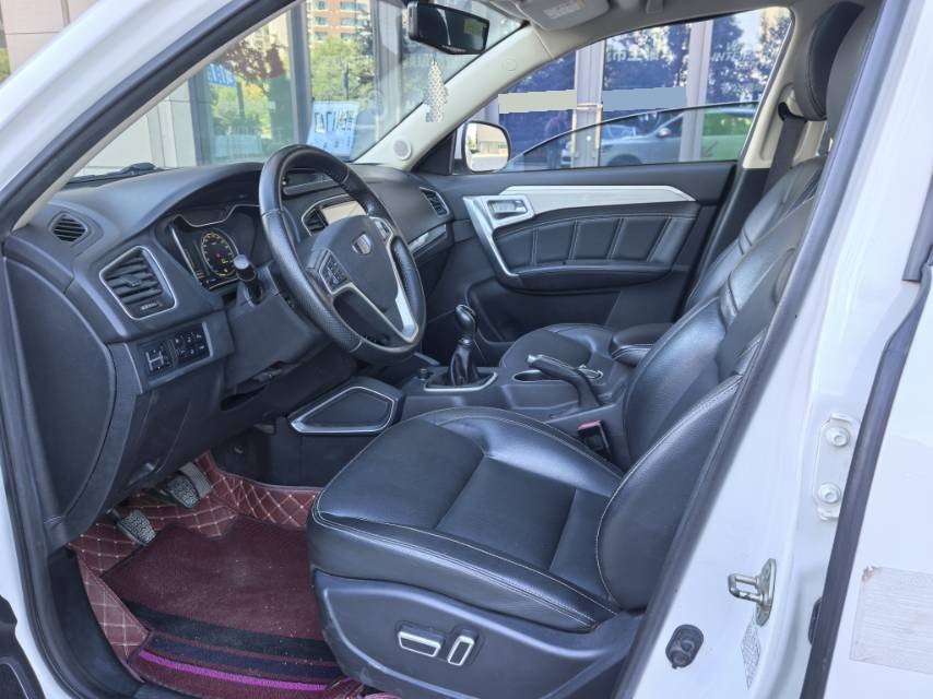 GEELY Vision X6 2017 immagine di auto #5