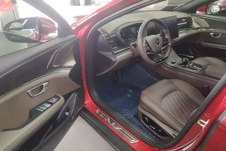 BYD Han 2021 car image #16