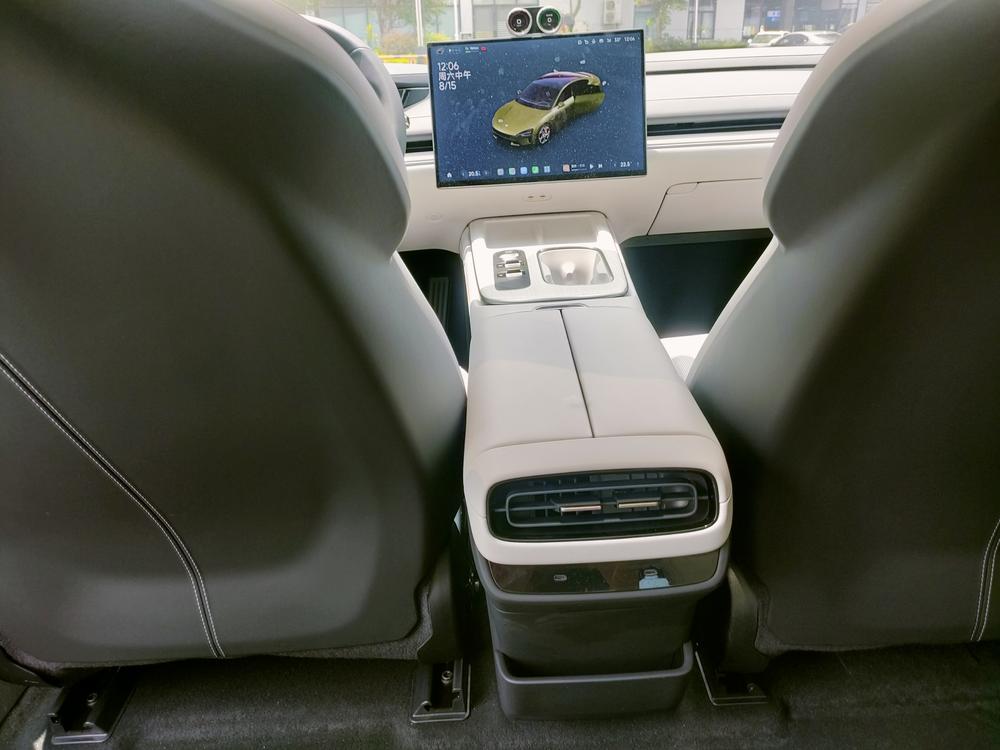 2025 #12 2025 immagine di auto #12