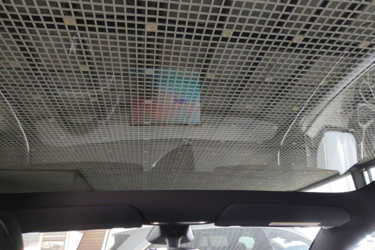 Tesla Model Y 2026 car image #18