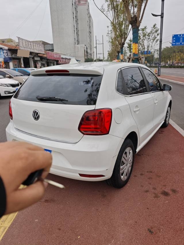 Volkswagen Polo 2016 #5 Volkswagen Polo 2016 car image #5