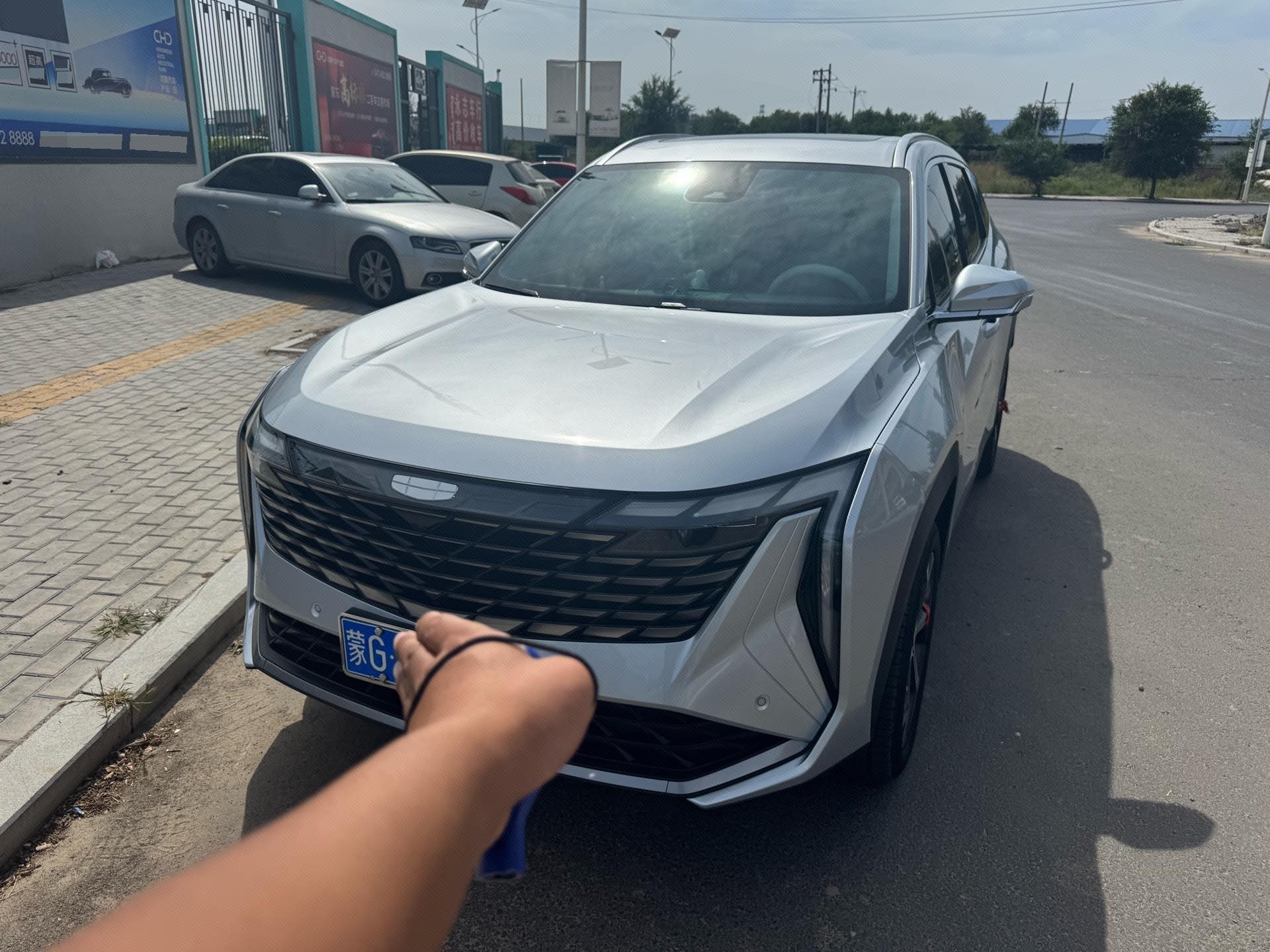 GEELY Boyue L 2023 car image 
