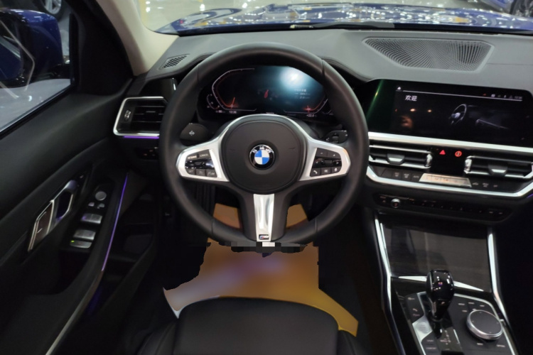 BMW 3 Series 2019 изображение автомобиля #11