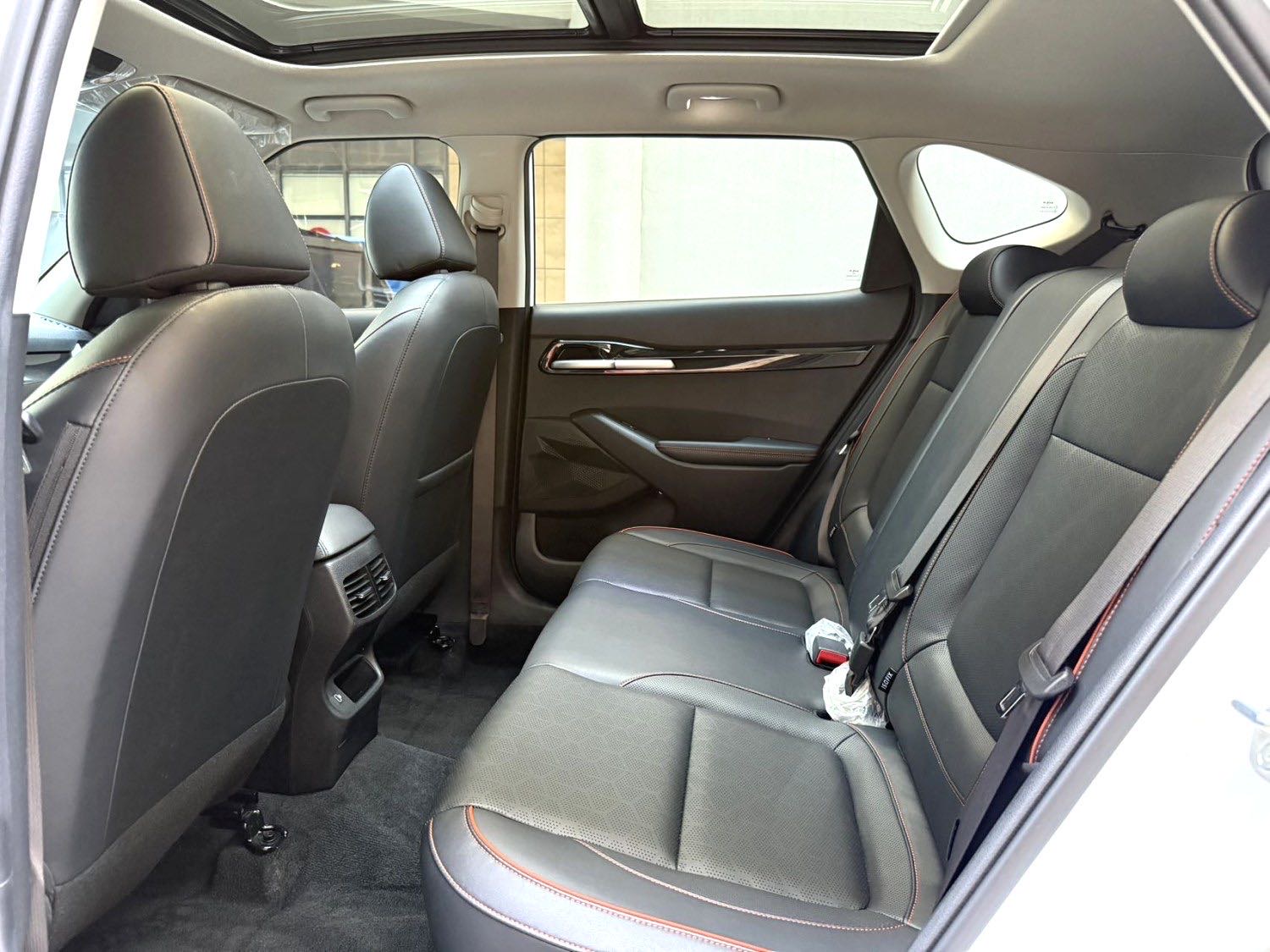 Kia Seltos 2023 car image #7