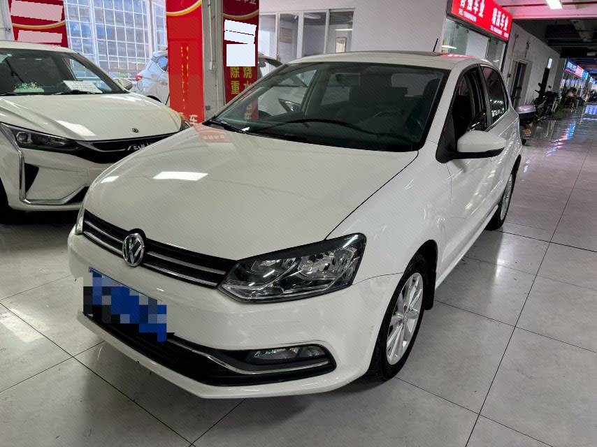 Volkswagen Polo 2016 Volkswagen Polo 2016 صورة سيارة