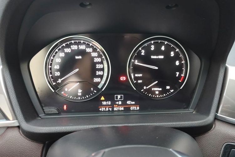 BMW X1 2019 car image #12