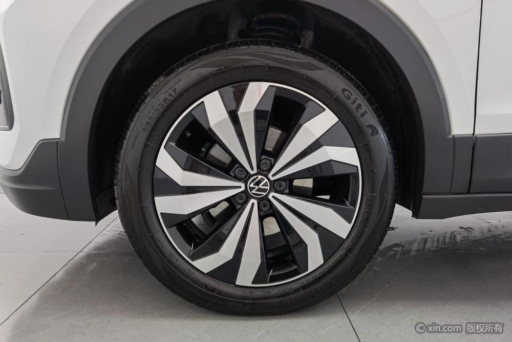 Volkswagen Tharu 2025 car image #8