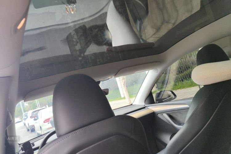 Tesla Model Y 2023 #20 Tesla Model Y 2023 car image #20