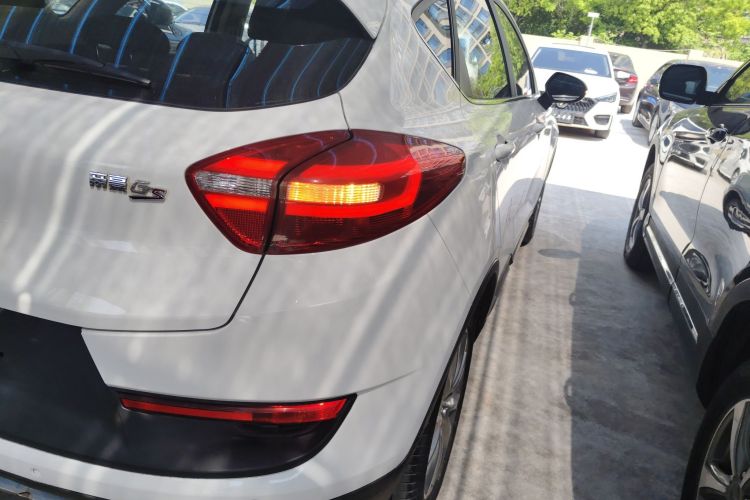 GEELY Emgrand GS 2017 car image #8