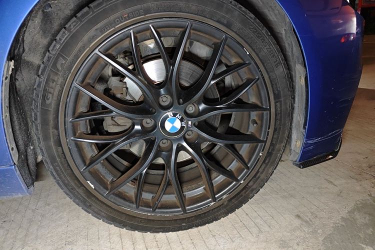 BMW 3 Series 2017 #9 BMW 3 Series 2017 car image #9