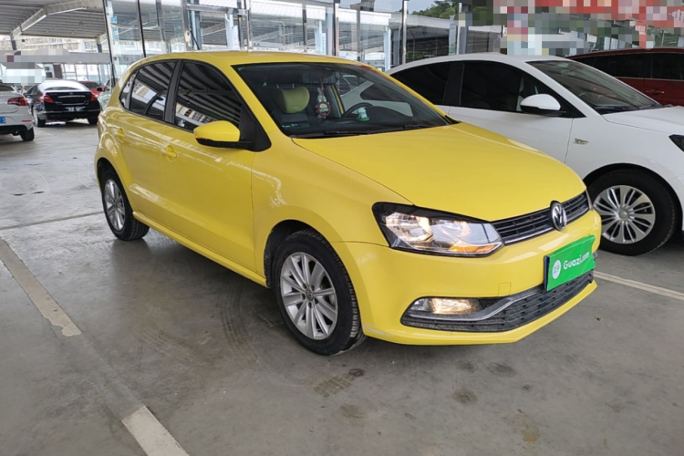Volkswagen Polo 2015 car image #4