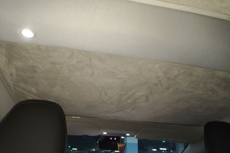 Tesla Model 3 2023 car image #18