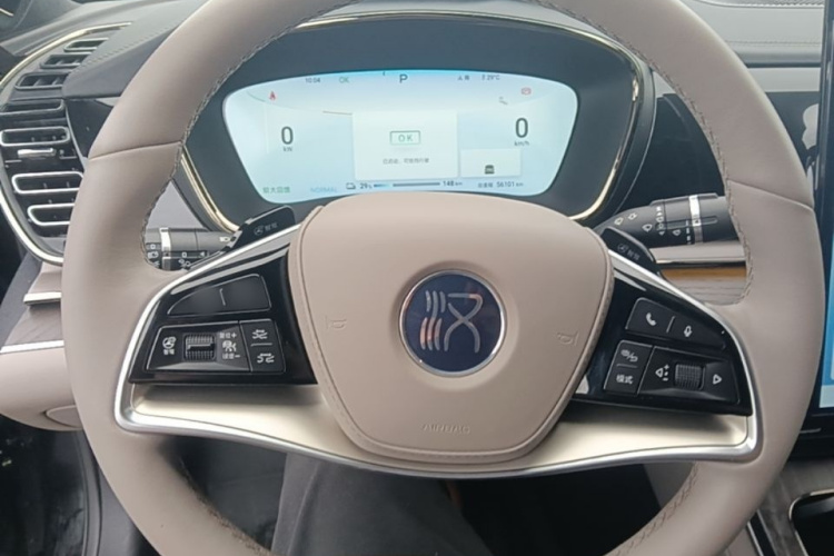 BYD Han 2024 car image #11