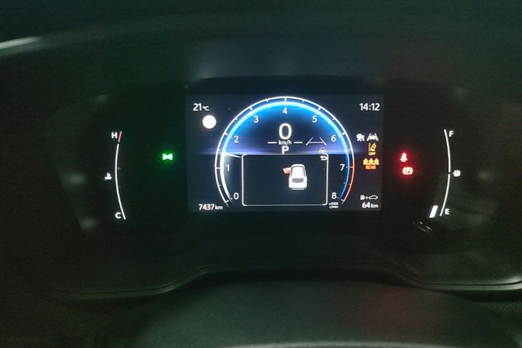 Toyota Corolla Cross 2024 immagine di auto #12