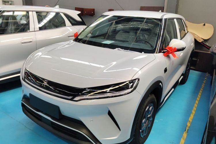 BYD YuanUP 2026 car image #2