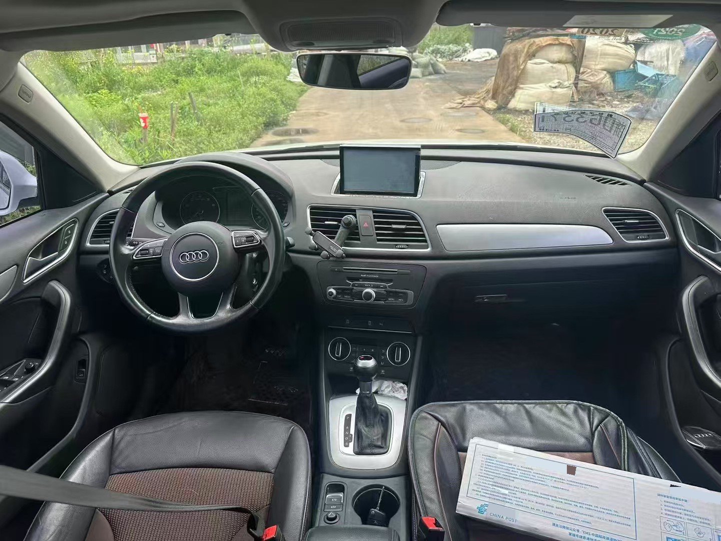 Audi Q3 2016 car image #5