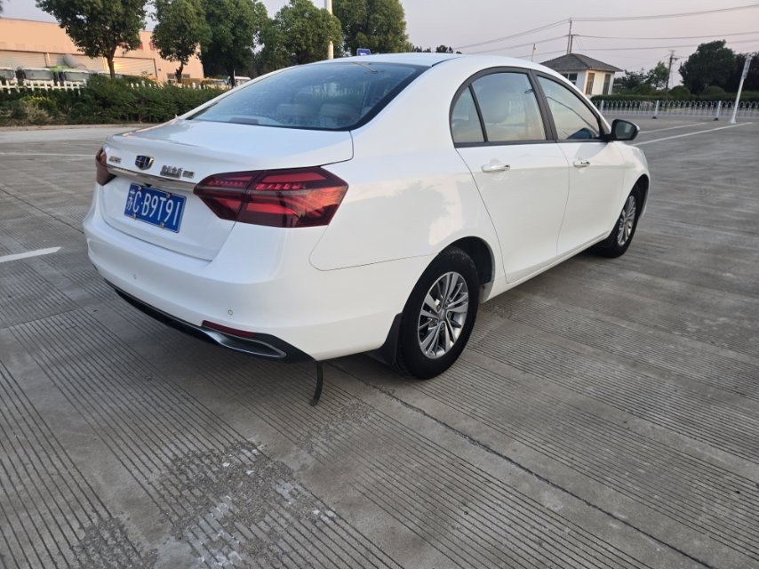 GEELY Emgrand 2019 #5 GEELY Emgrand 2019 صورة سيارة #5