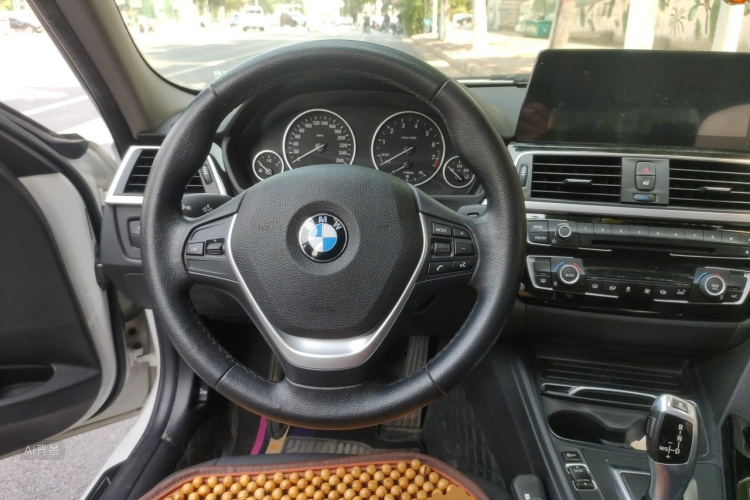 BMW 3 Series 2017 #12 BMW 3 Series 2017 car image #12