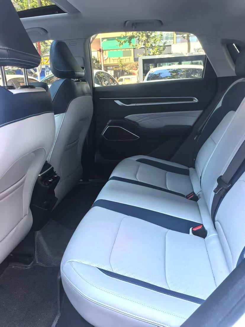 GEELY Emgrand 2022 #10 GEELY Emgrand 2022 car image #10