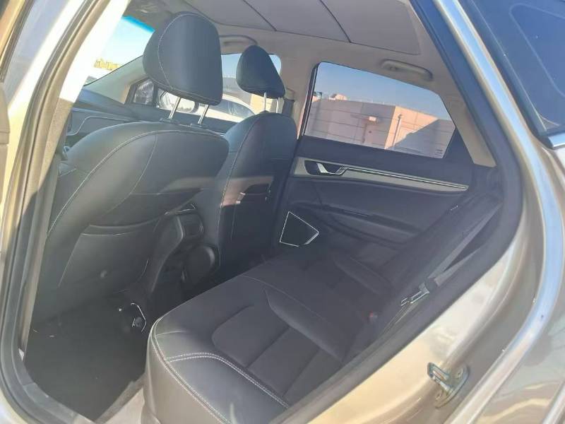 GEELY Emgrand GS 2018 صورة سيارة #8