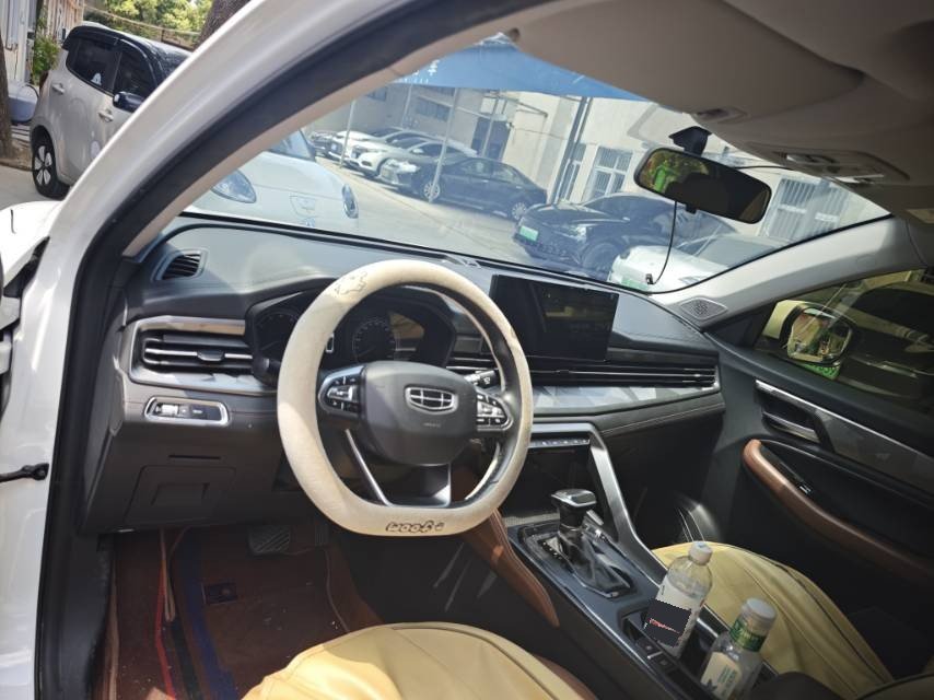 GEELY Vision X6 2022 car image #7