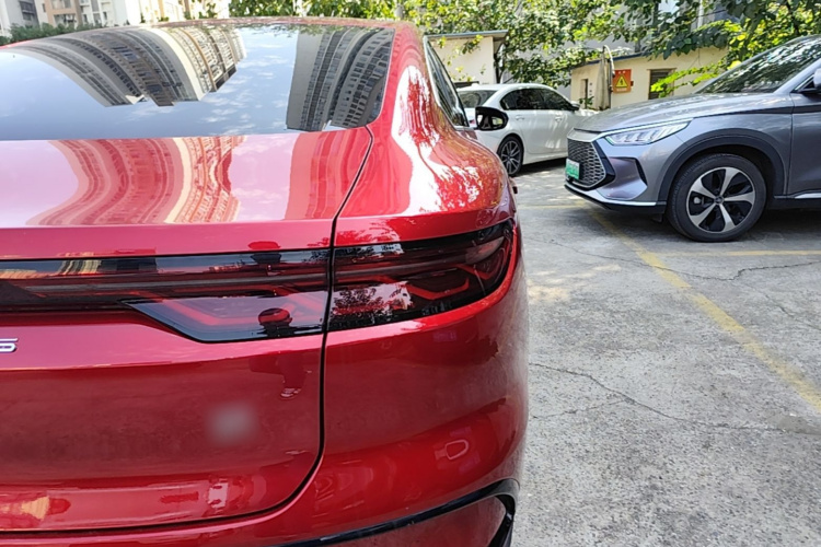 BYD Han 2022 car image #8