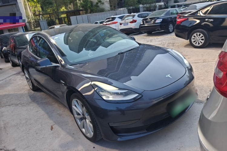 Tesla Model 3 2020 #4 Tesla Model 3 2020 صورة سيارة #4