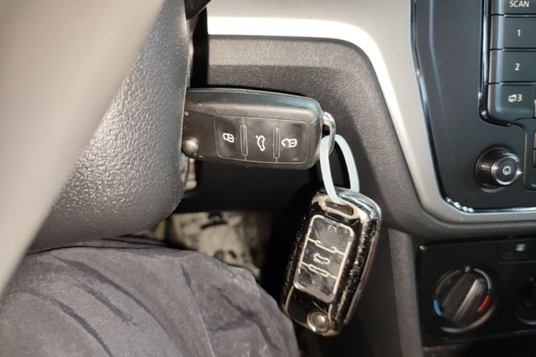 Volkswagen Lavida 2016 car image #9