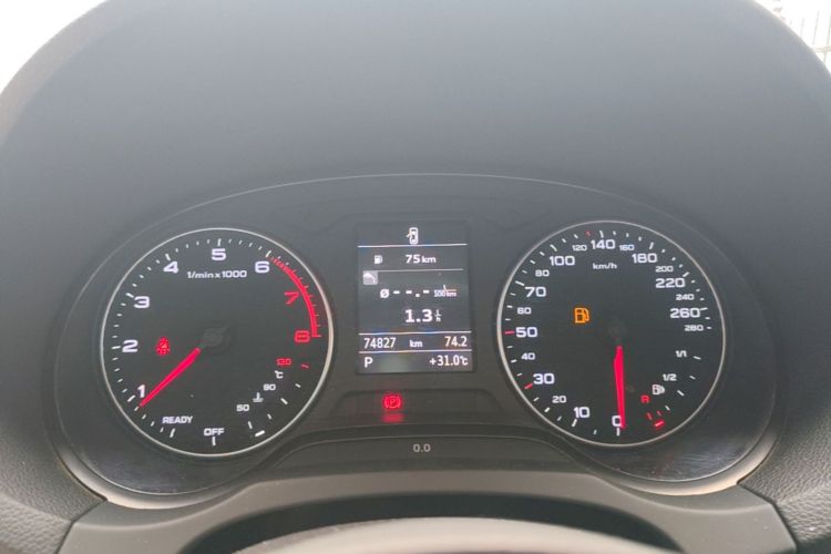 Audi A3 2016 car image #12